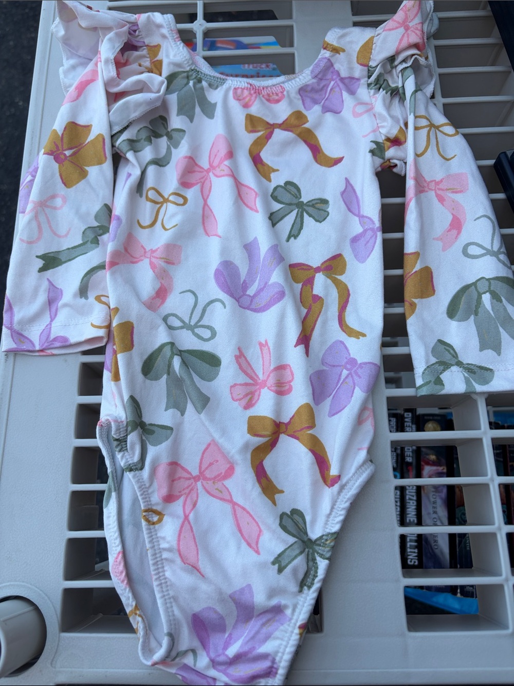 Girls Mila and Rose White Bow-Print Long Sleeve Leotard size 4T